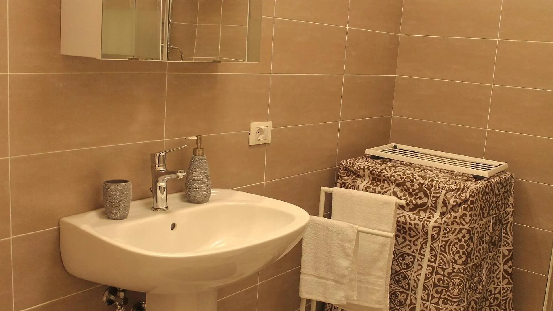 La Casetta Di Matteo - Sciuti Apartment 巴勒莫